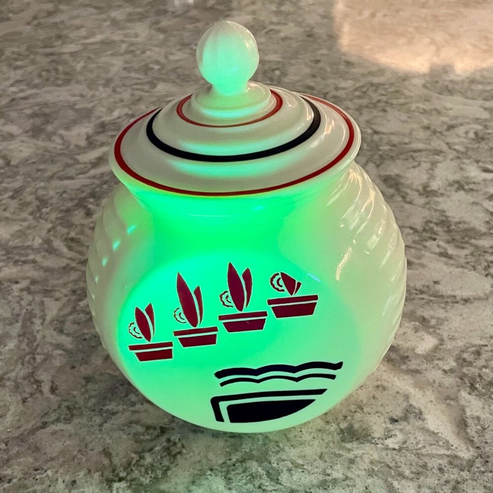 VTG 1940's Anchor Hocking Vitrock Uranium Black and Red Flower Grease Jar w/ Lid